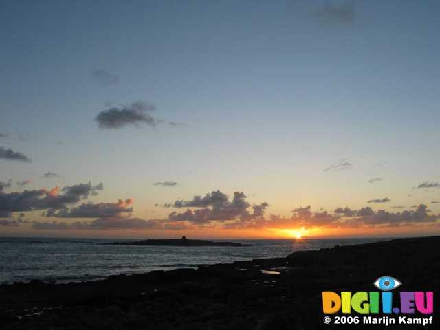 19265 Sunset at Doolin Point